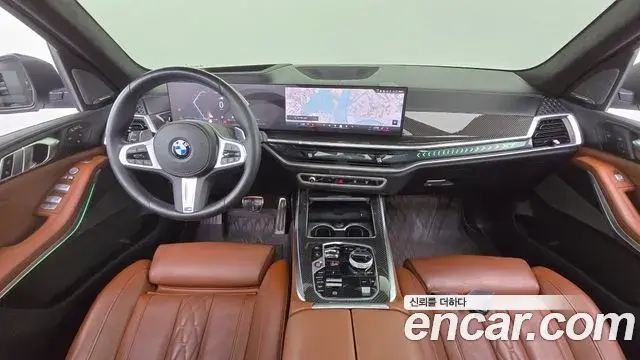 BMW X7 2024 — Фото 7/20