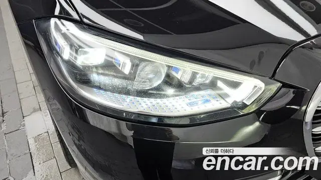 Mercedes-Benz S-Class 2022 — ფოტო 31/34