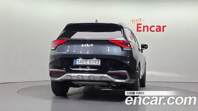 Kia Sportage 2022 — Фото 4/20