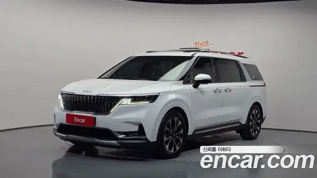 Kia Carnival 2020 — Photo 1/20