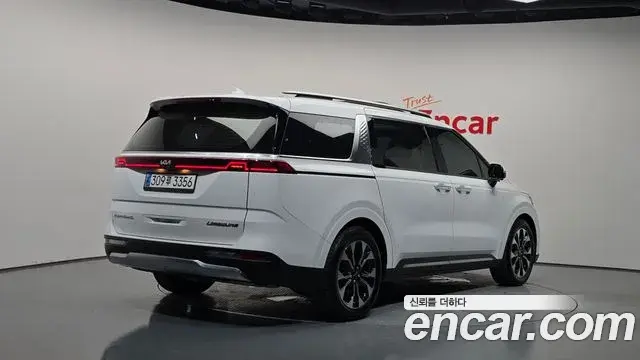 Kia Carnival 2020 — Photo 2/20