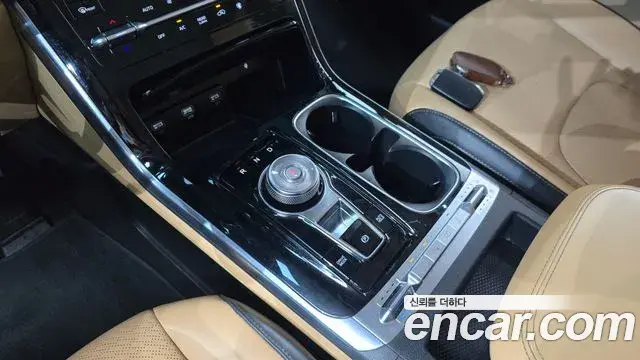 Kia Carnival 2020 — Photo 9/20