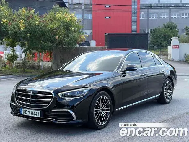 Mercedes-Benz S-Class 2022 — Фото 1/20