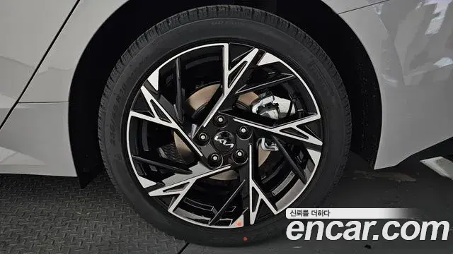 Kia K5 2026 — ფოტო 5/35