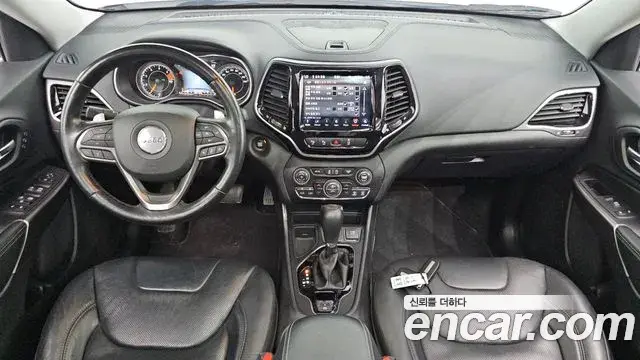 Jeep Cherokee 2020 — Фото 7/20