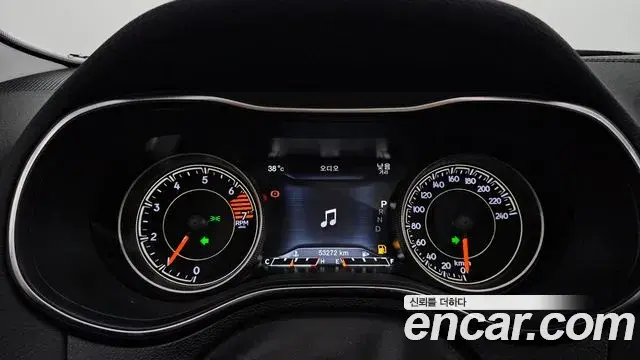Jeep Cherokee 2020 — Фото 8/20