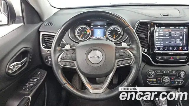 Jeep Cherokee 2020 — Фото 13/20