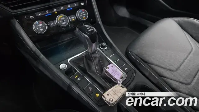 Volkswagen Jetta 2022 — Photo 1/32