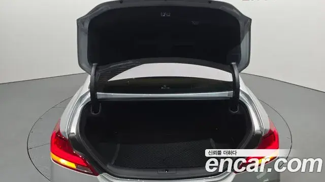 Genesis G70 2018 — Şəkil 18/31