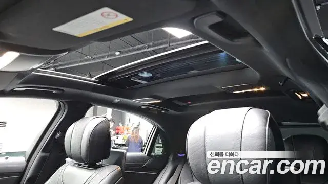 Mercedes-Benz S-Class 2018 — Фото 18/20