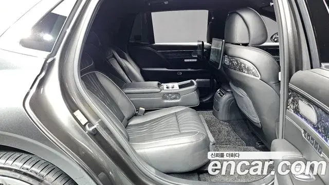 Genesis G90 2024 — Фото 12/20