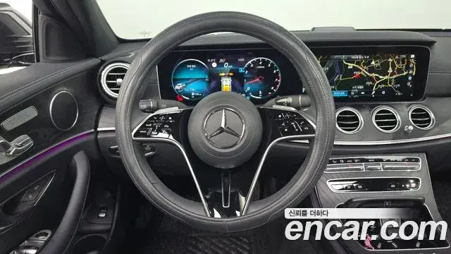 Mercedes-Benz E-Class 2023 — Фото 13/20