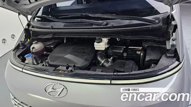 Hyundai Staria 2021 — Фото 6/20