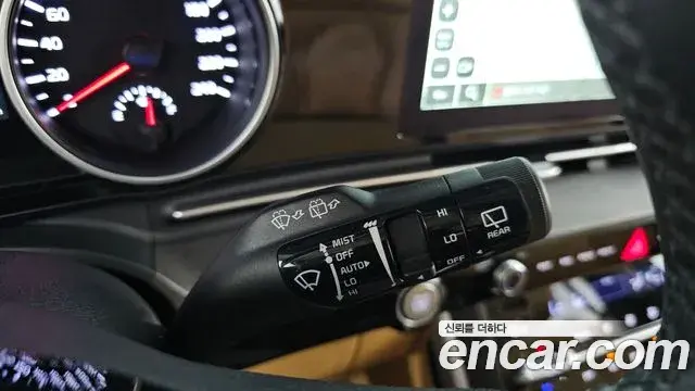 Kia Carnival 2022 — Фото 16/20