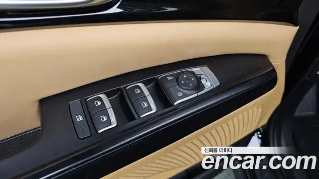 Kia Carnival 2022 — Фото 17/20