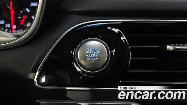 Genesis G70 2018 — Фото 19/20