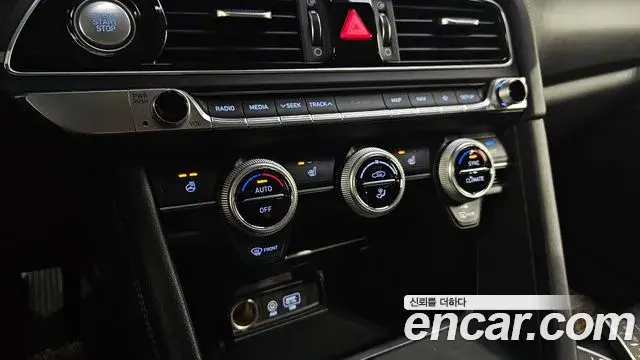 Genesis G70 2018 — Şəkil 19/32