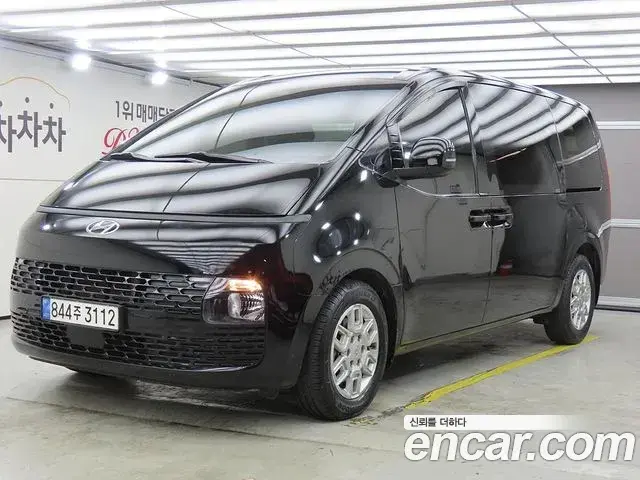 Hyundai Staria 2022 — Фото 10/20
