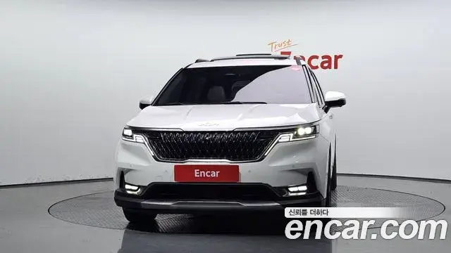 Kia Carnival 2023 — Фото 3/20