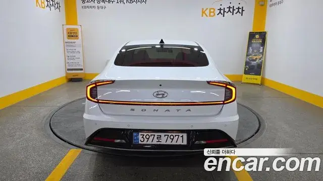 Hyundai Sonata 2021 — Фото 3/20