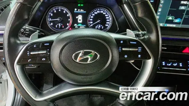 Hyundai Sonata 2021 — Фото 13/20