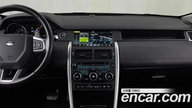 Land Rover Discovery Sport 2019 — ფოტო 8/20