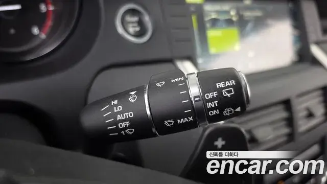 Land Rover Discovery Sport 2019 — ფოტო 7/20