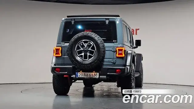 Jeep Wrangler 2024 — Фото 4/20