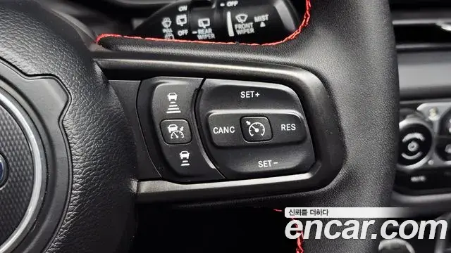Jeep Wrangler 2024 — Фото 15/20