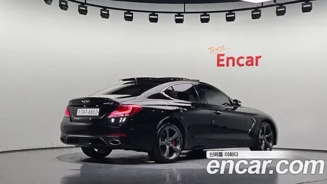 Genesis G70 2019 — Photo 3/35