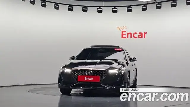 Genesis G70 2019 — Photo 29/35