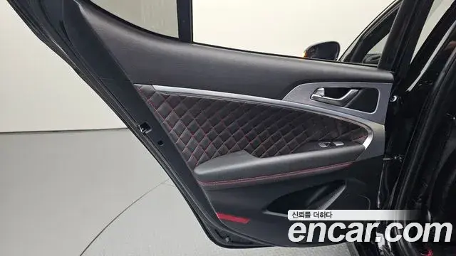Genesis G70 2019 — Photo 2/35