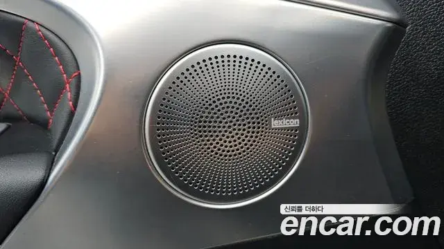 Genesis G70 2019 — Photo 35/35