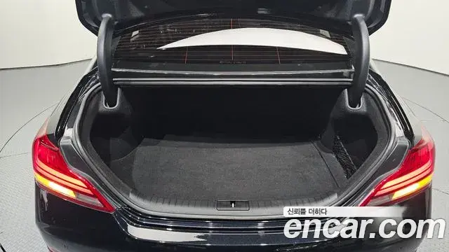 Genesis G70 2019 — Photo 32/35