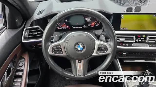BMW 3 Series 2019 — Фото 13/20