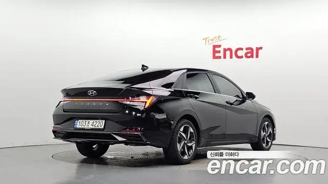 Hyundai Avante 2020 — Фото 2/20