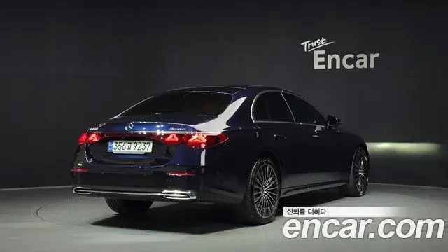 Mercedes-Benz E-Class 2024 — Фото 2/20