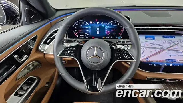 Mercedes-Benz E-Class 2024 — Фото 13/20