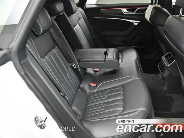 Audi A7 2020 — Фото 12/20