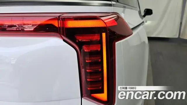 Kia Carnival 2025 — ფოტო 21/39