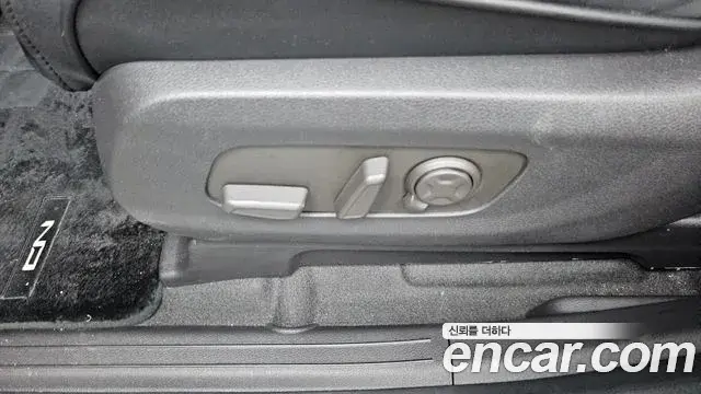 Kia Carnival 2025 — ფოტო 17/39