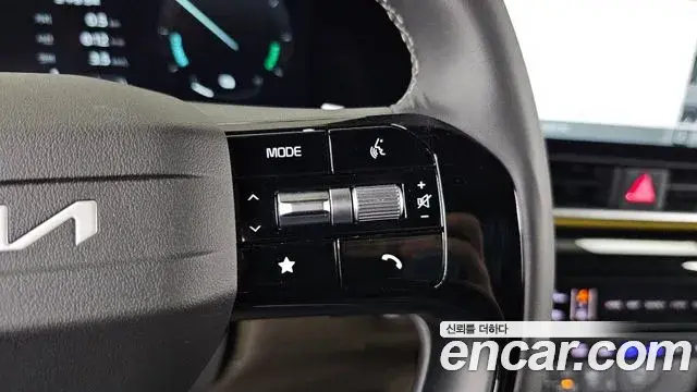 Kia Carnival 2025 — ფოტო 37/39