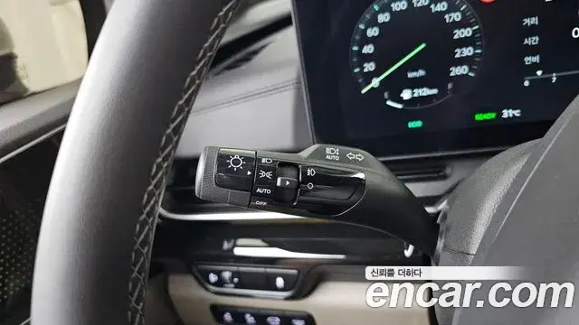 Kia Carnival 2025 — ფოტო 3/39