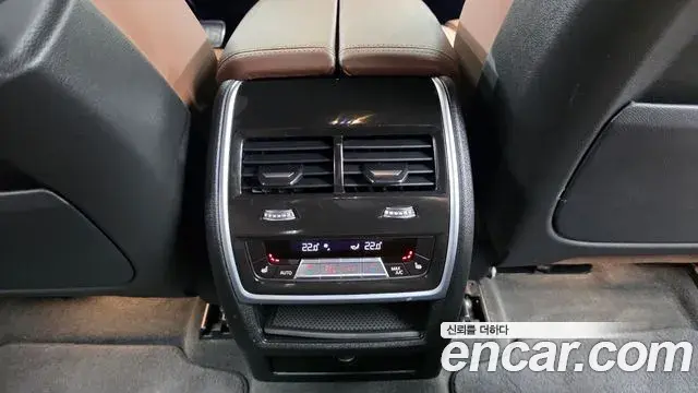 BMW X6 2021 — Фото 18/20