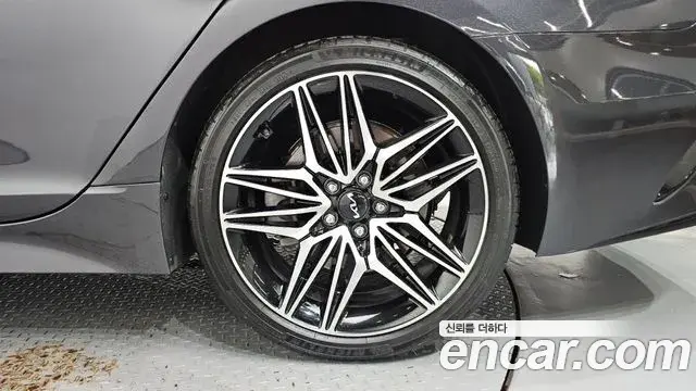 Kia Stinger Meister 2021 — Şəkil 26/33