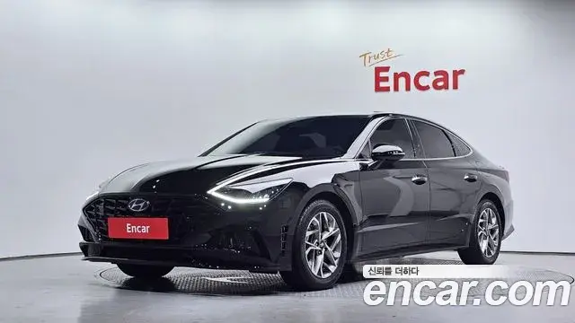 Hyundai Sonata 2021 — Фото 1/20