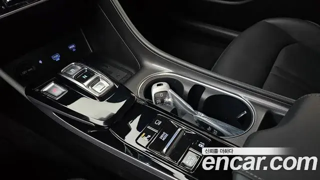 Hyundai Sonata 2021 — Фото 9/20