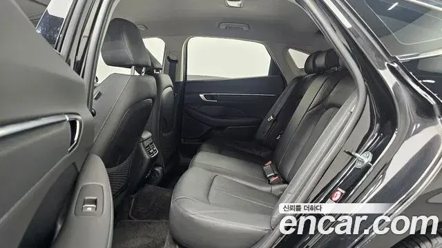 Hyundai Sonata 2021 — Фото 12/20