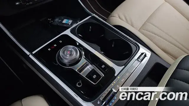 Kia Carnival 2025 — Şəkil 23/31