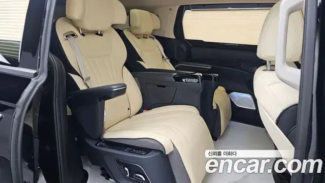 Kia Carnival 2025 — Şəkil 14/31